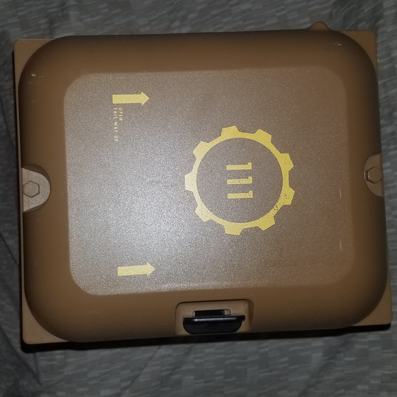 Fall Out Pip Boy - Picture 8 of 8